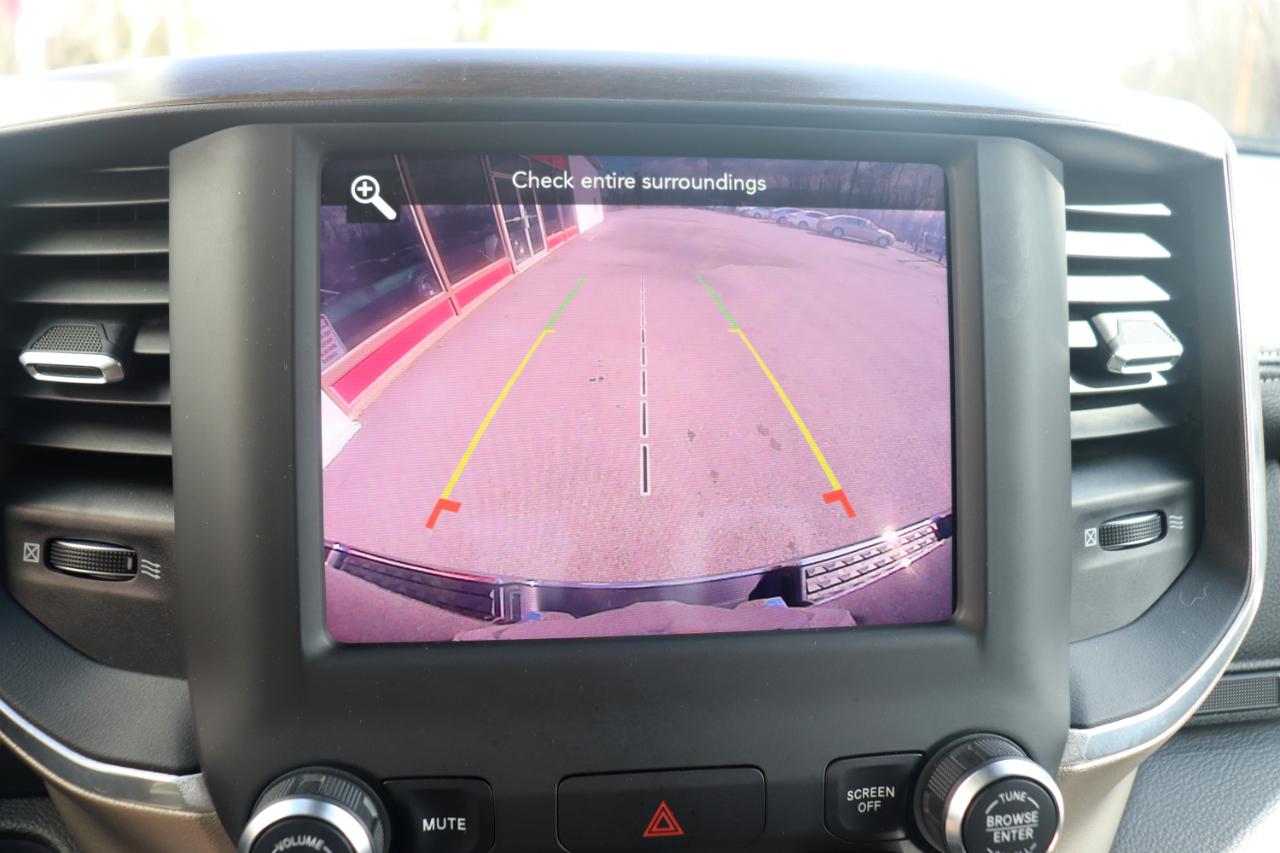 RAM 1500 Laramie 4x4 Crew Cab 5'7" Box 2021