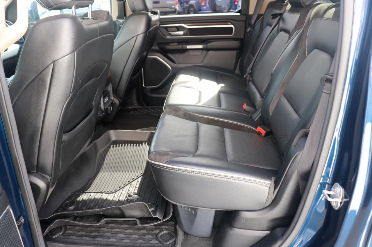 RAM 1500 Laramie 4x4 Crew Cab 5'7" Box 2021