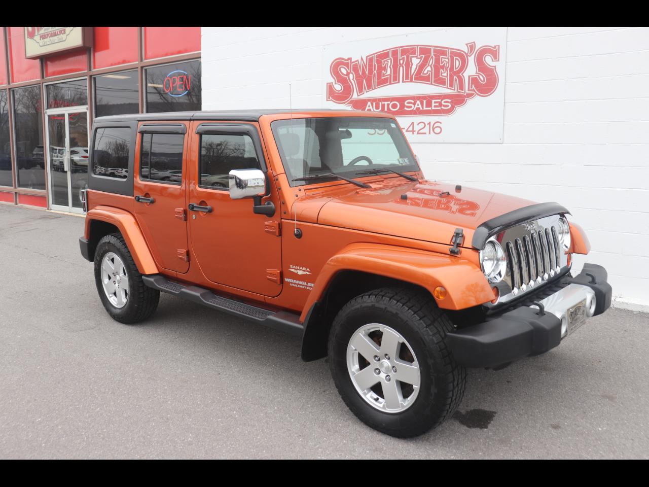 Jeep Wrangler Unlimited 4WD 4dr Sahara 2011