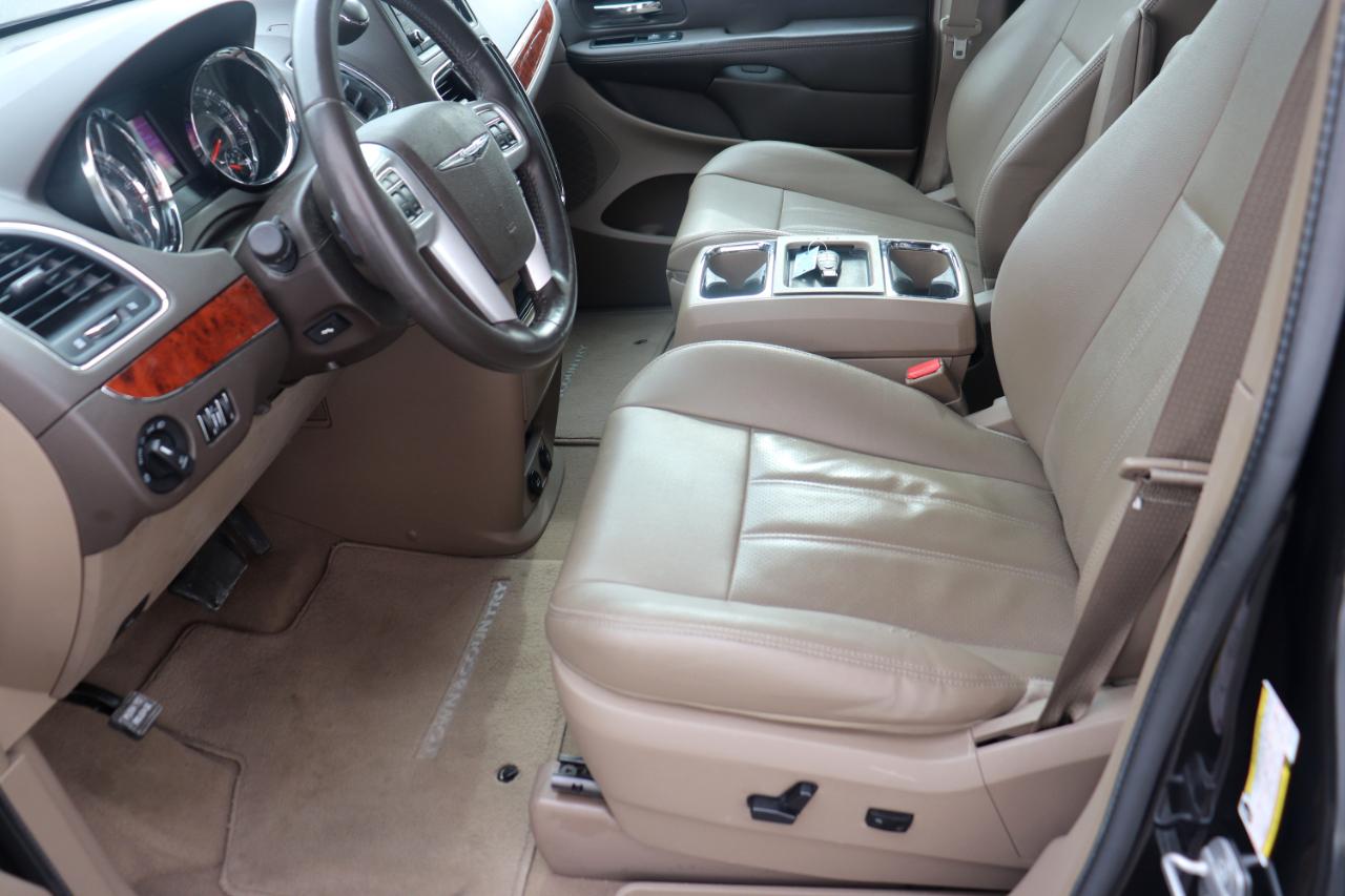 Chrysler Town & Country 4dr Wgn Touring-L 2014