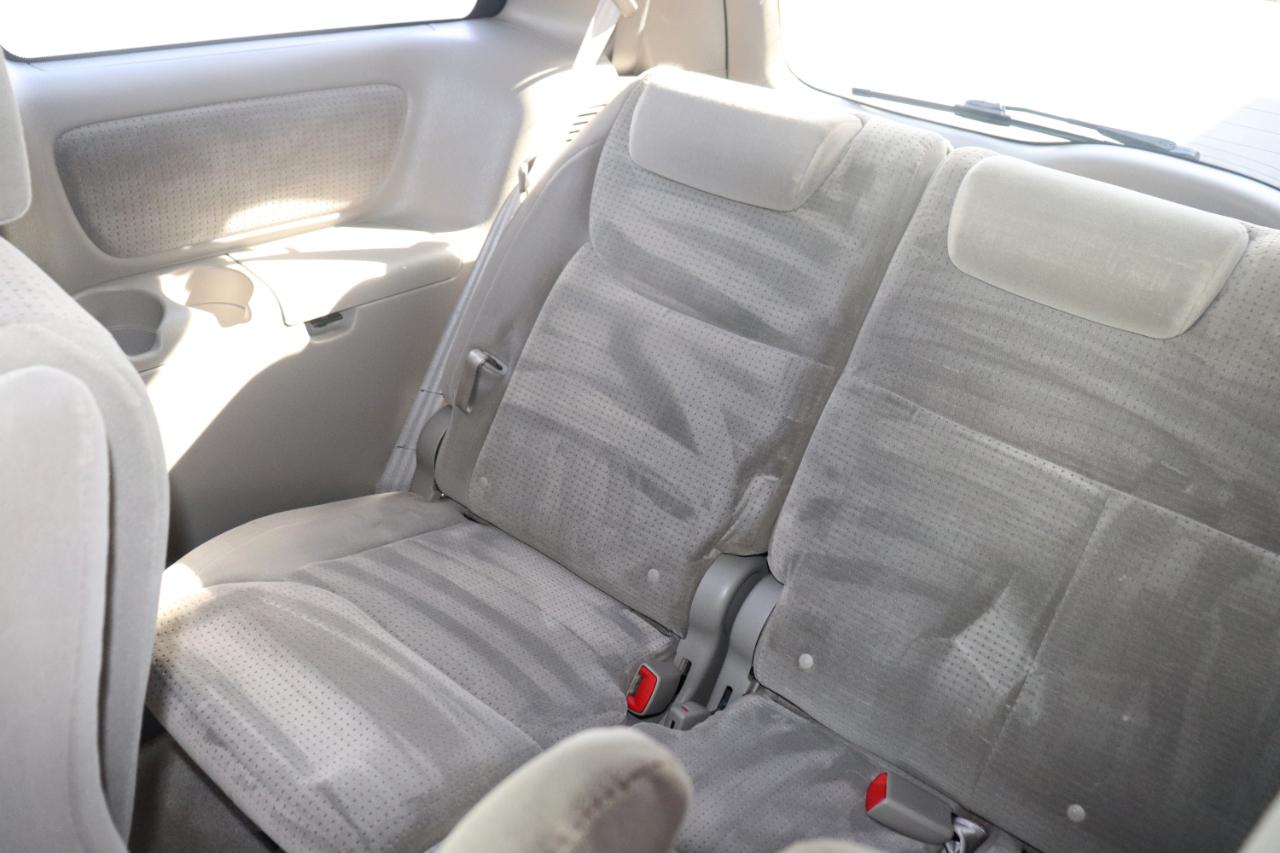 Toyota Sienna 5dr 7-Pass Van CE FWD (Natl) 2008