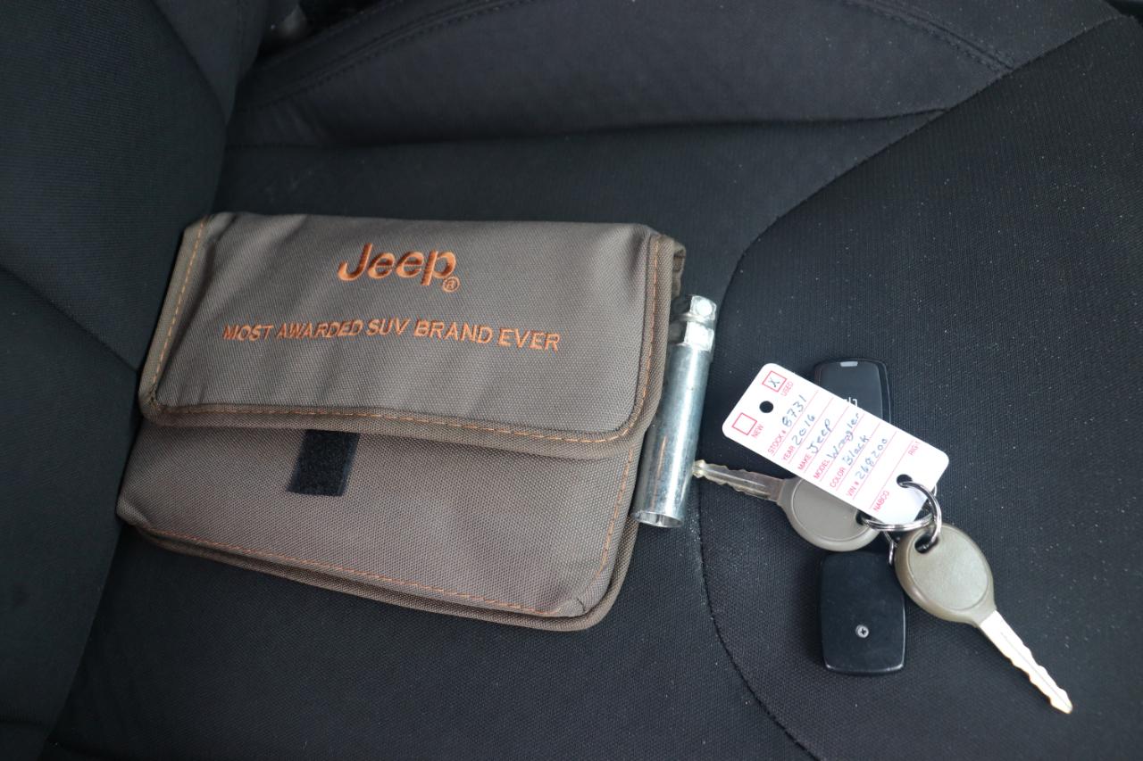 Jeep Wrangler 4WD 2dr Sport 2016