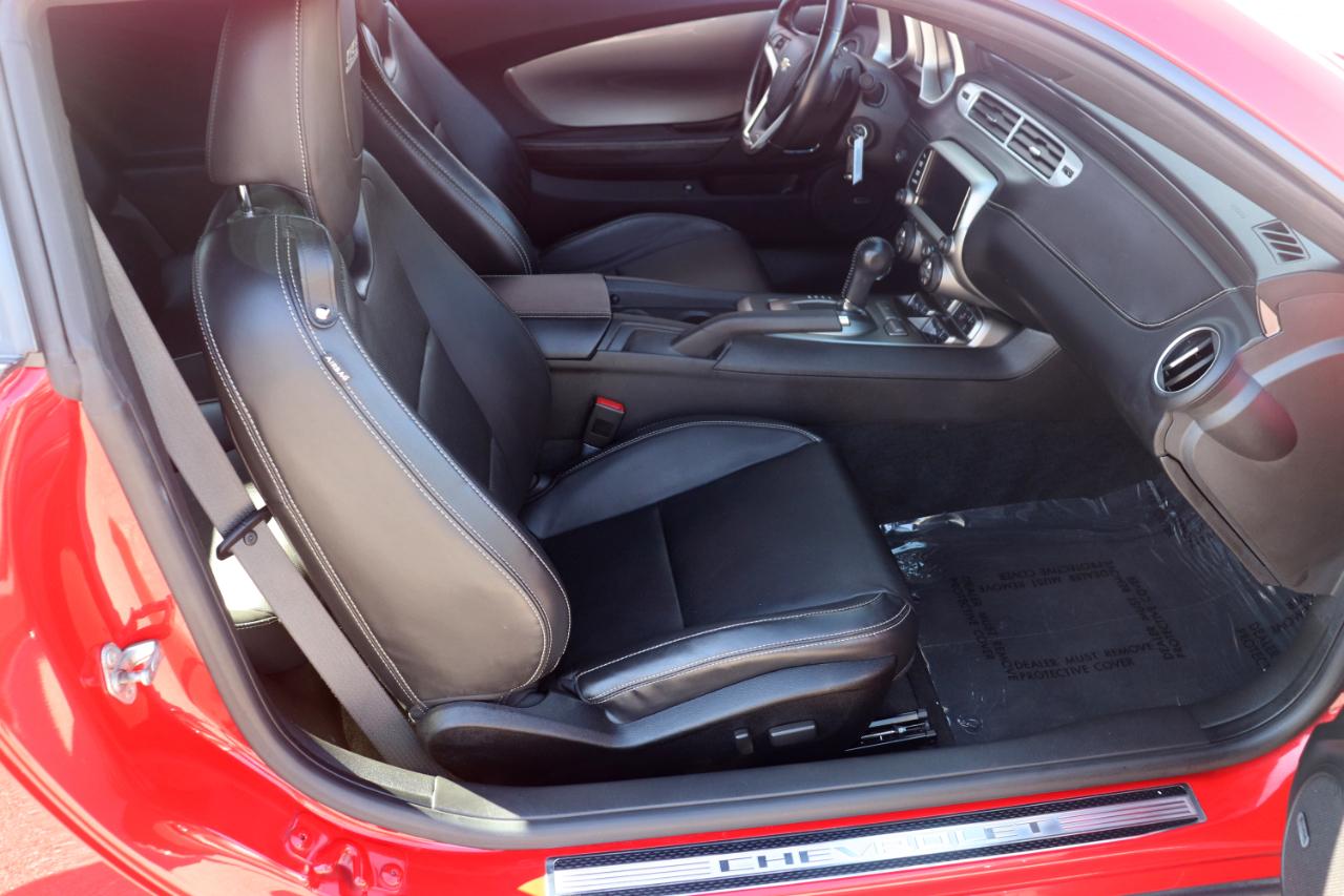 Chevrolet Camaro 2dr Cpe SS w/2SS 2013
