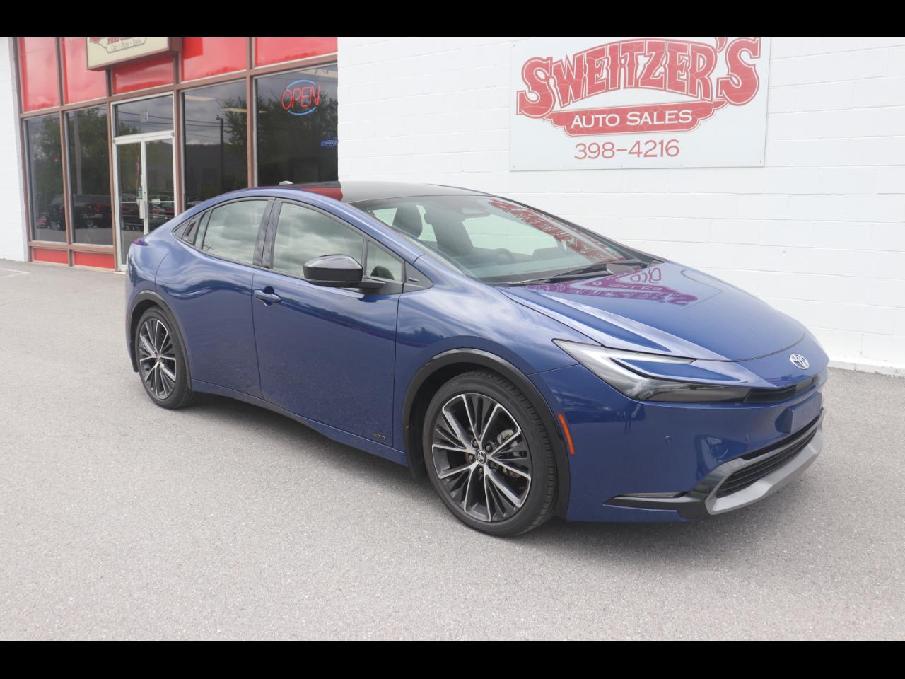 Toyota Prius XLE 5D Hatchback AWD 2024