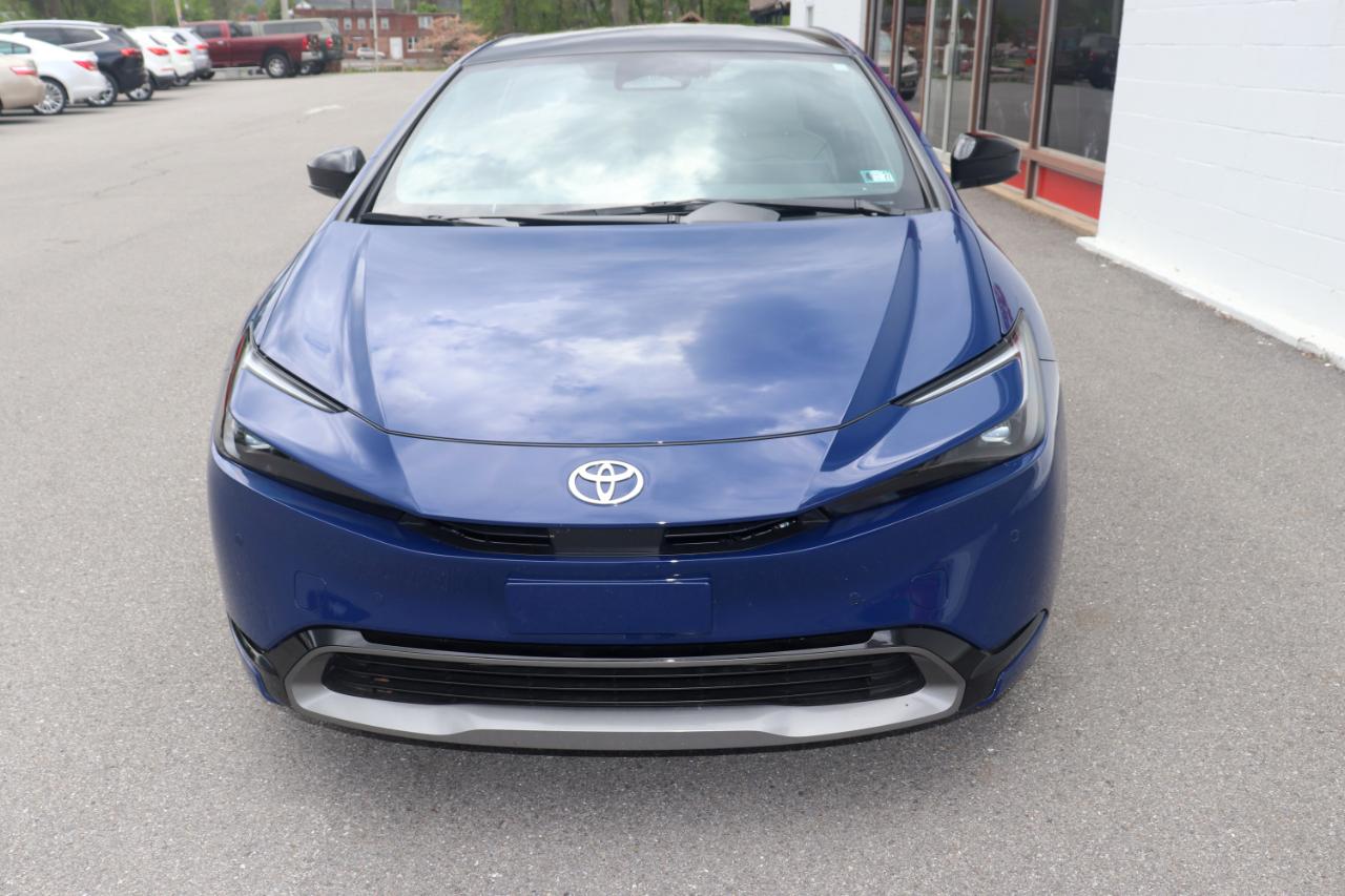 Toyota Prius XLE 5D Hatchback AWD 2024