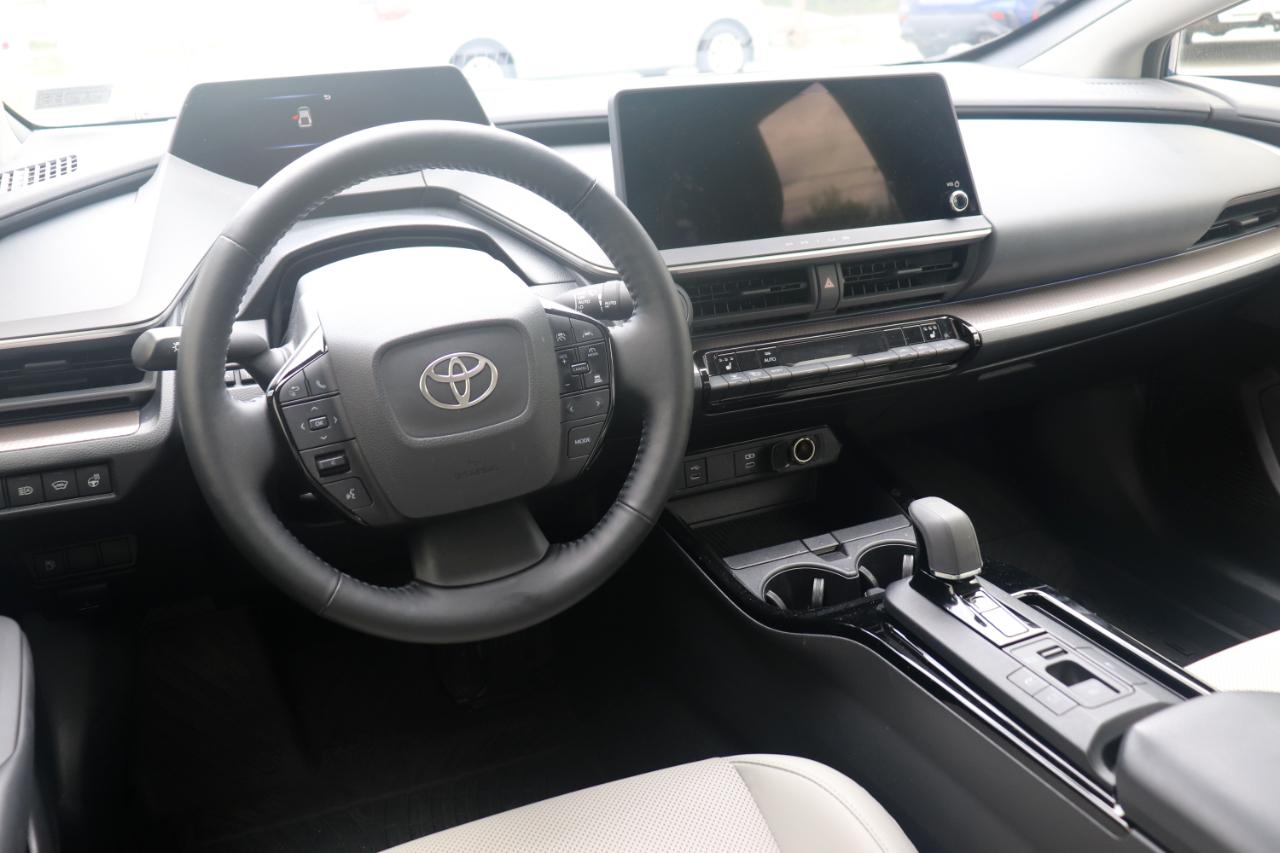 Toyota Prius XLE 5D Hatchback AWD 2024