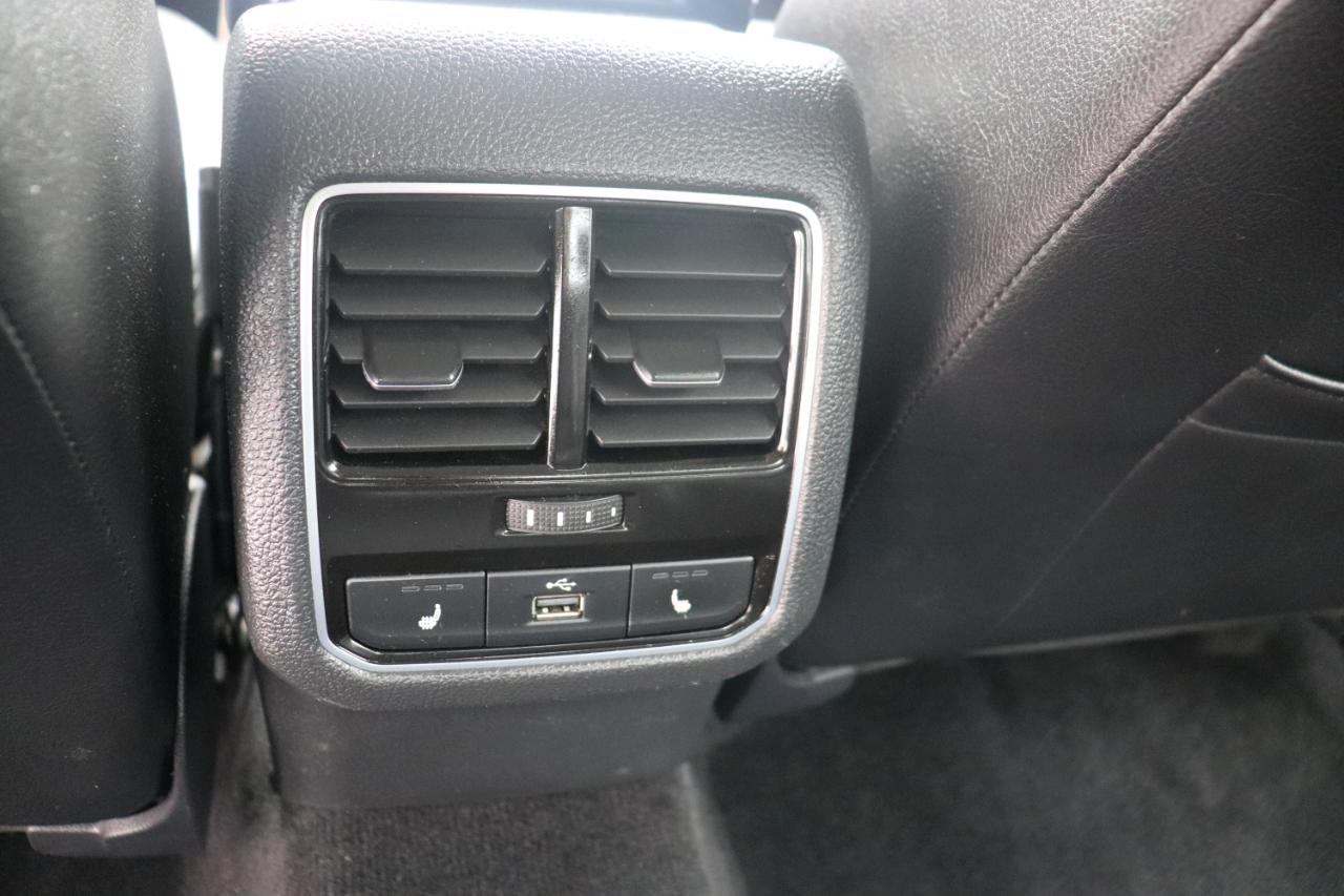 Volkswagen Passat 4dr Sdn 1.8T Auto SEL PZEV 2016