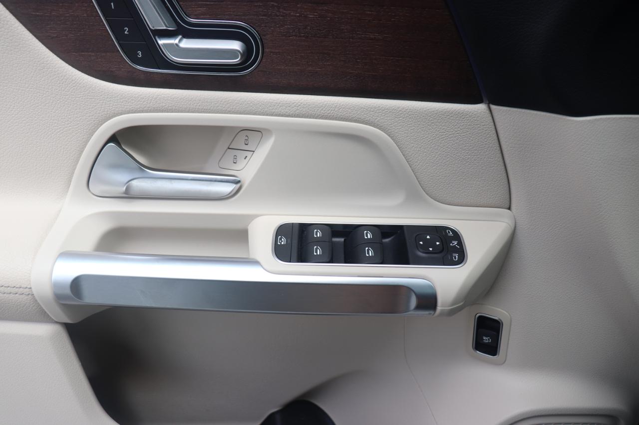 Mercedes-Benz GLB GLB 250 4MATIC SUV 2023