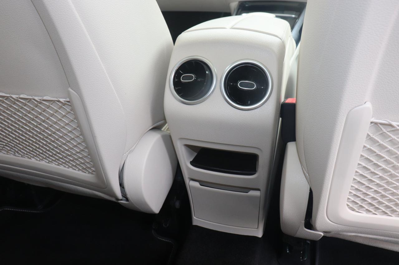 Mercedes-Benz GLB GLB 250 4MATIC SUV 2023