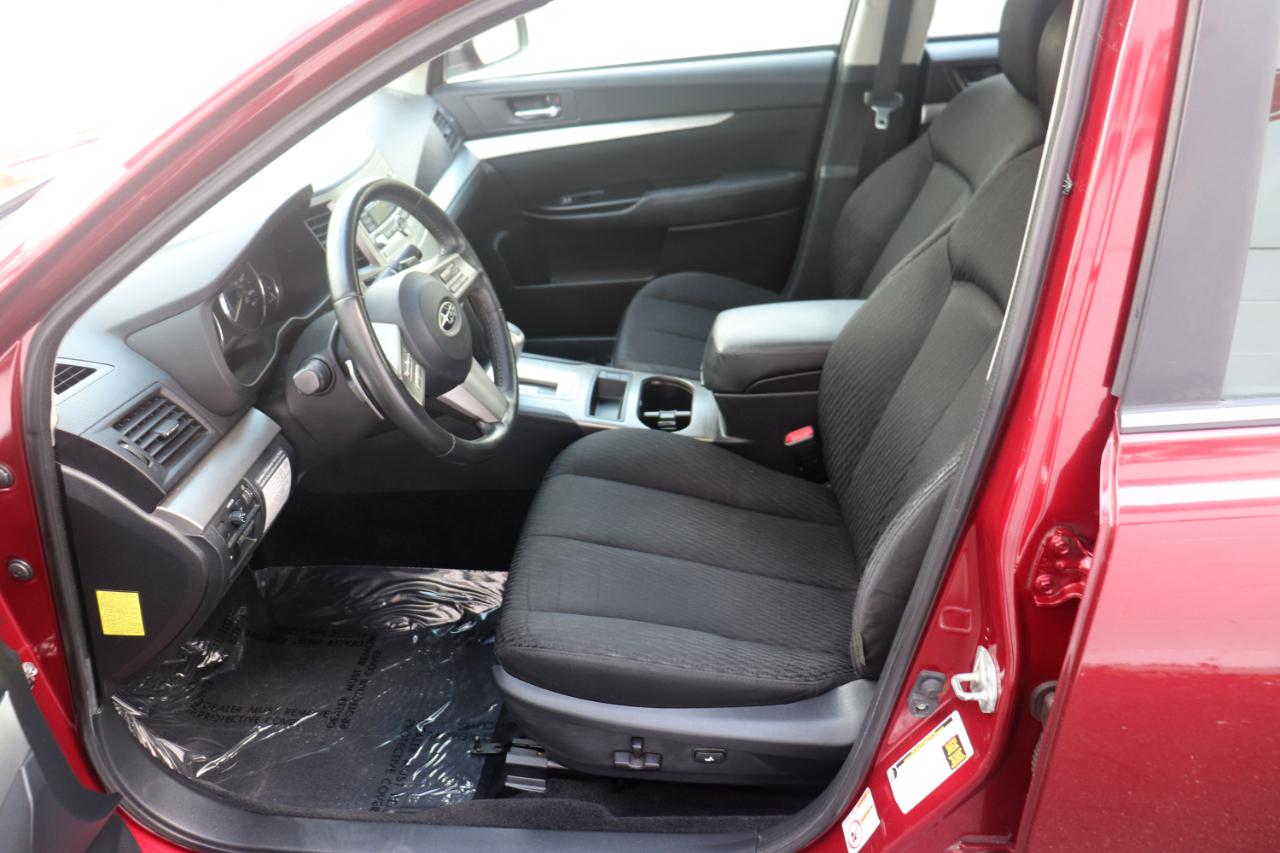 Subaru Legacy 4dr Sdn H4 Auto 2.5i Prem 2010