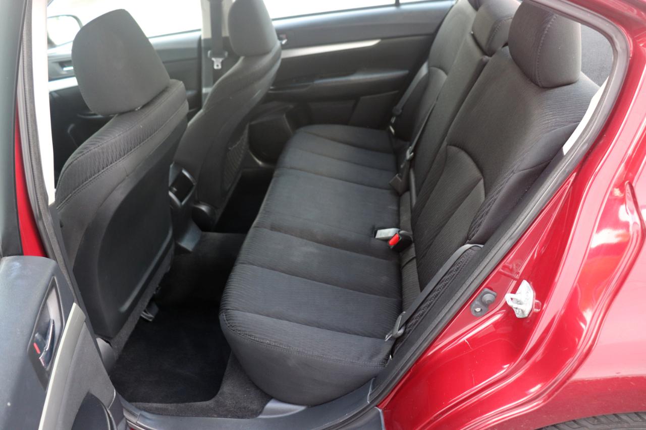Subaru Legacy 4dr Sdn H4 Auto 2.5i Prem 2010