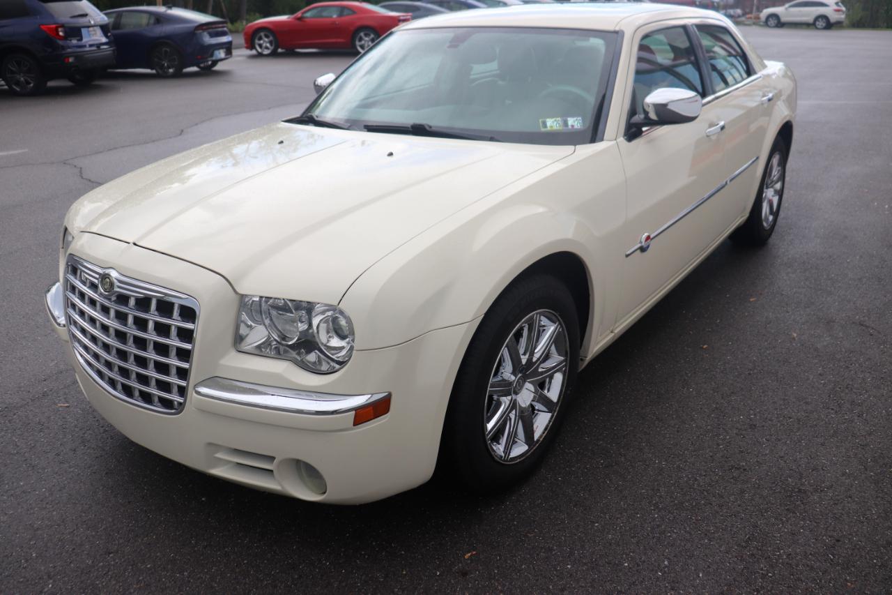 Chrysler 300 4dr Sdn 300C RWD 2007