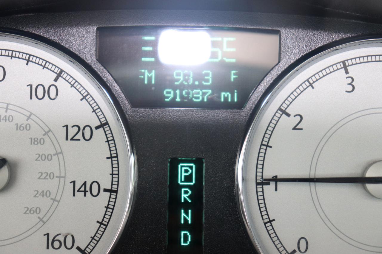 Chrysler 300 4dr Sdn 300C RWD 2007