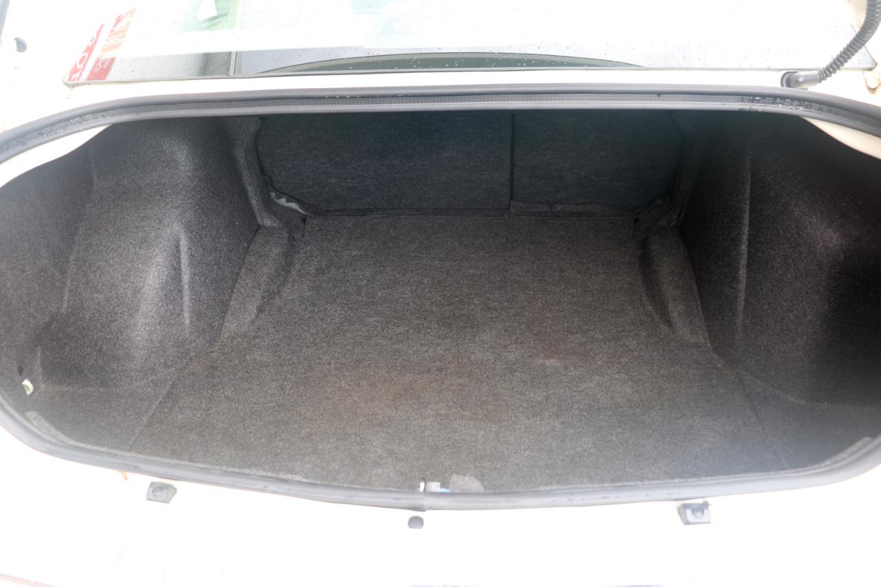 Chrysler 300 4dr Sdn 300C RWD 2007