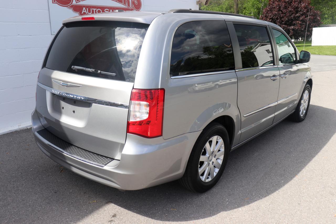Chrysler Town & Country 4dr Wgn Touring 2013