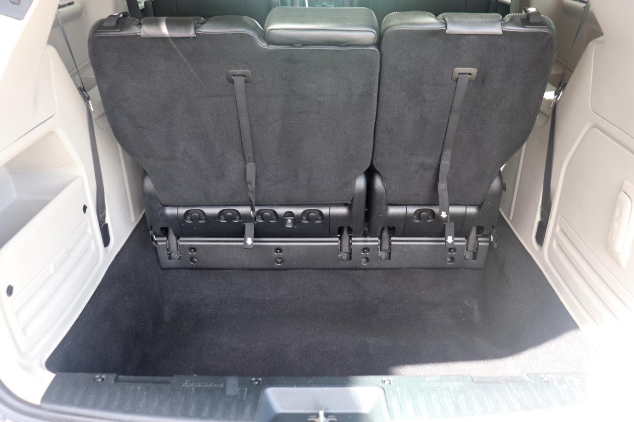 Chrysler Town & Country 4dr Wgn Touring 2013