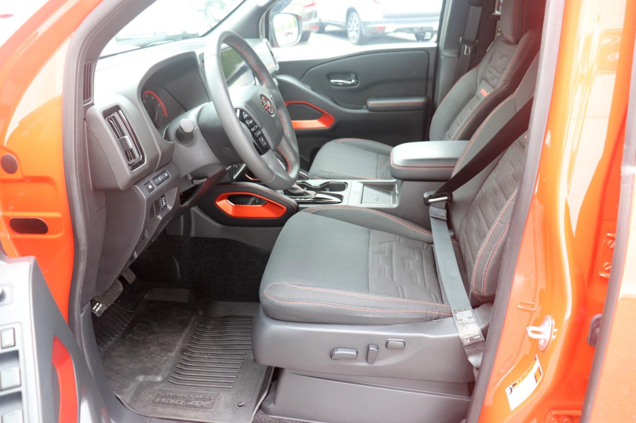 Nissan Frontier Crew Cab 4x4 PRO-4X 2025
