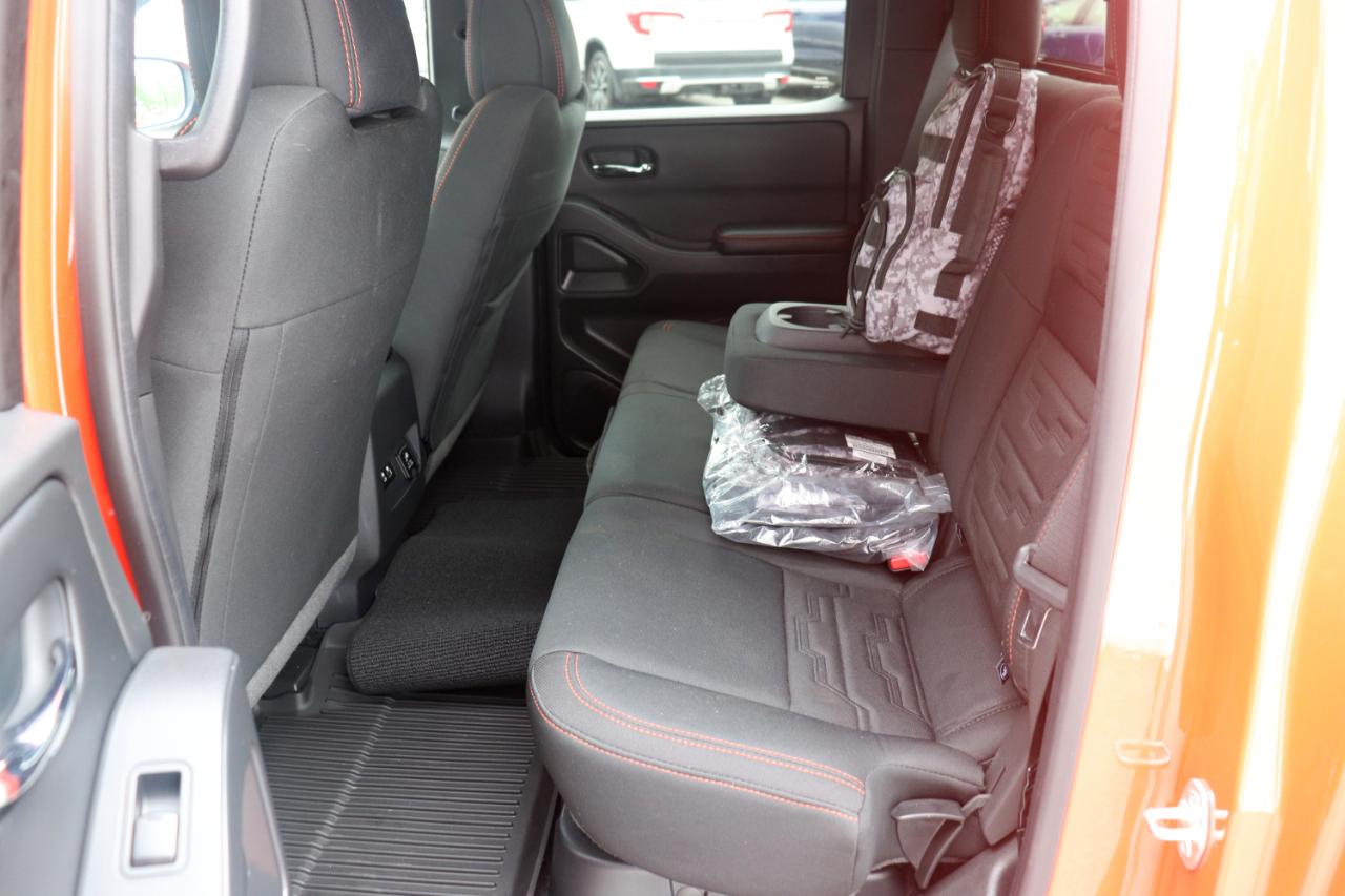 Nissan Frontier Crew Cab 4x4 PRO-4X 2025