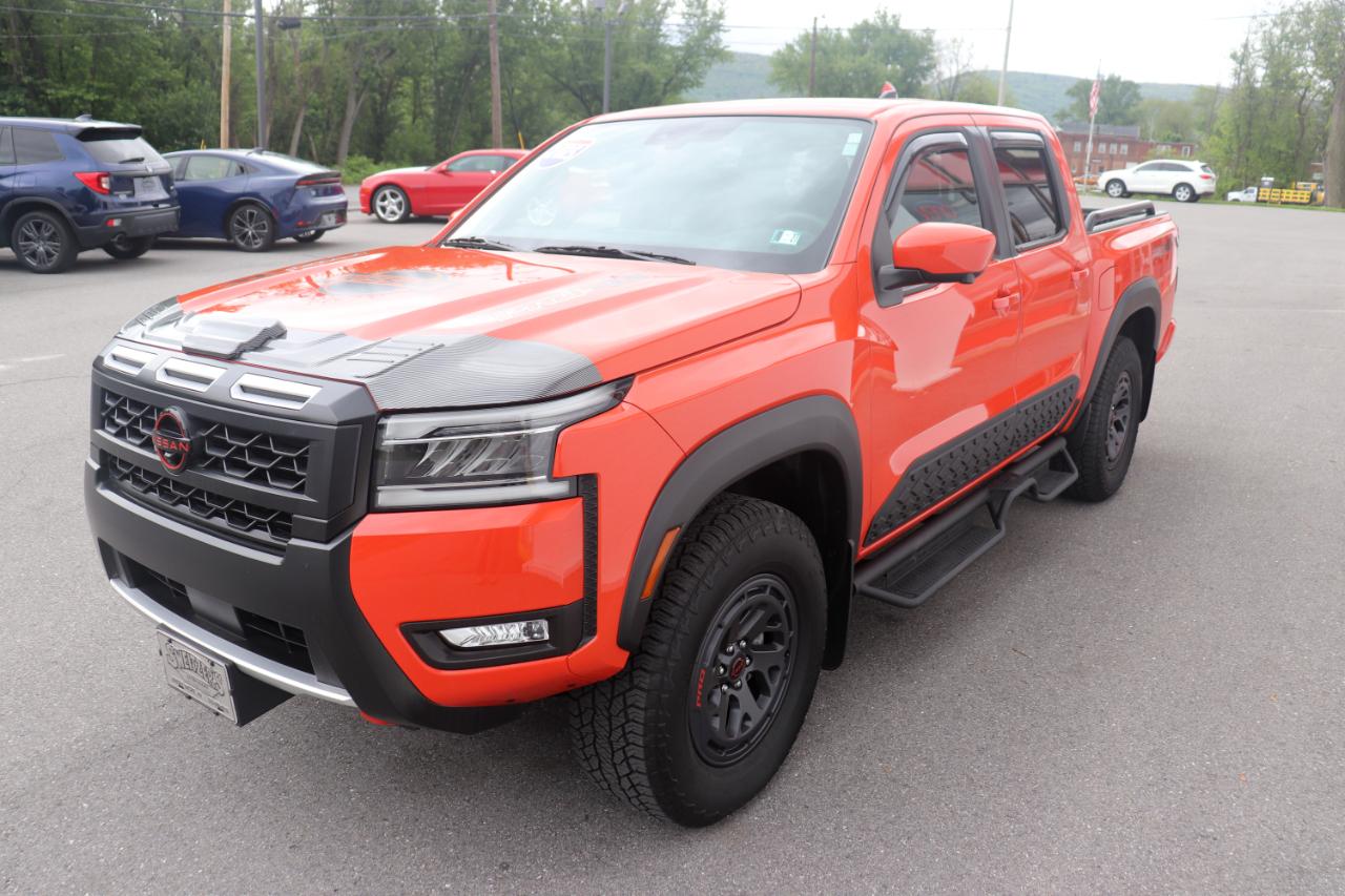 Nissan Frontier Crew Cab 4x4 PRO-4X 2025