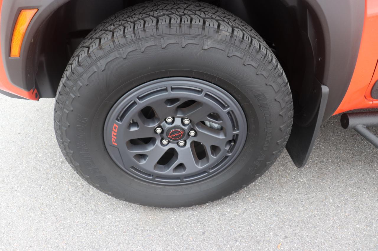Nissan Frontier Crew Cab 4x4 PRO-4X 2025