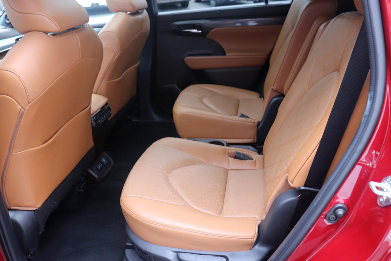 Toyota Highlander Hybrid Platinum AWD (Natl) 2022