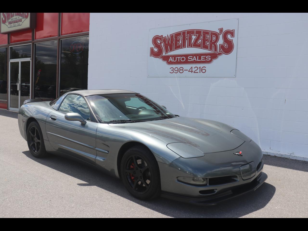 Chevrolet Corvette 2dr Cpe 2004