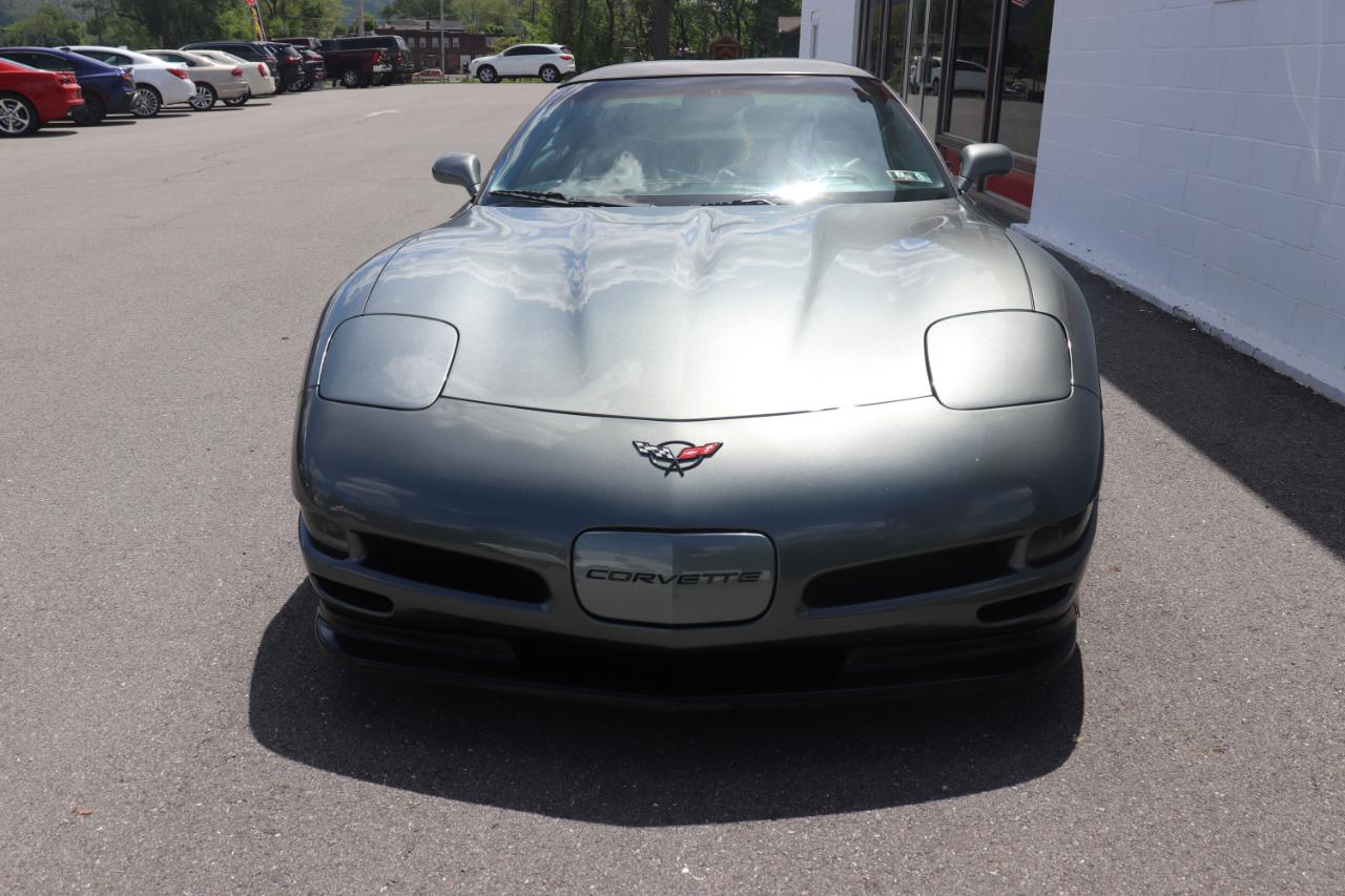 Chevrolet Corvette 2dr Cpe 2004