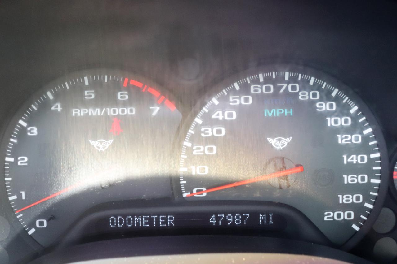 Chevrolet Corvette 2dr Cpe 2004