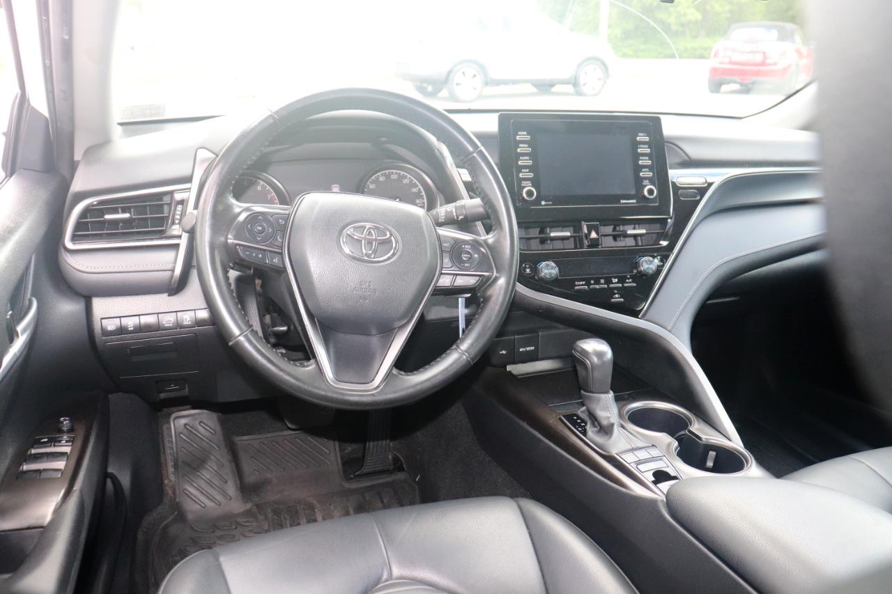 Toyota Camry SE Auto AWD (Natl) 2024