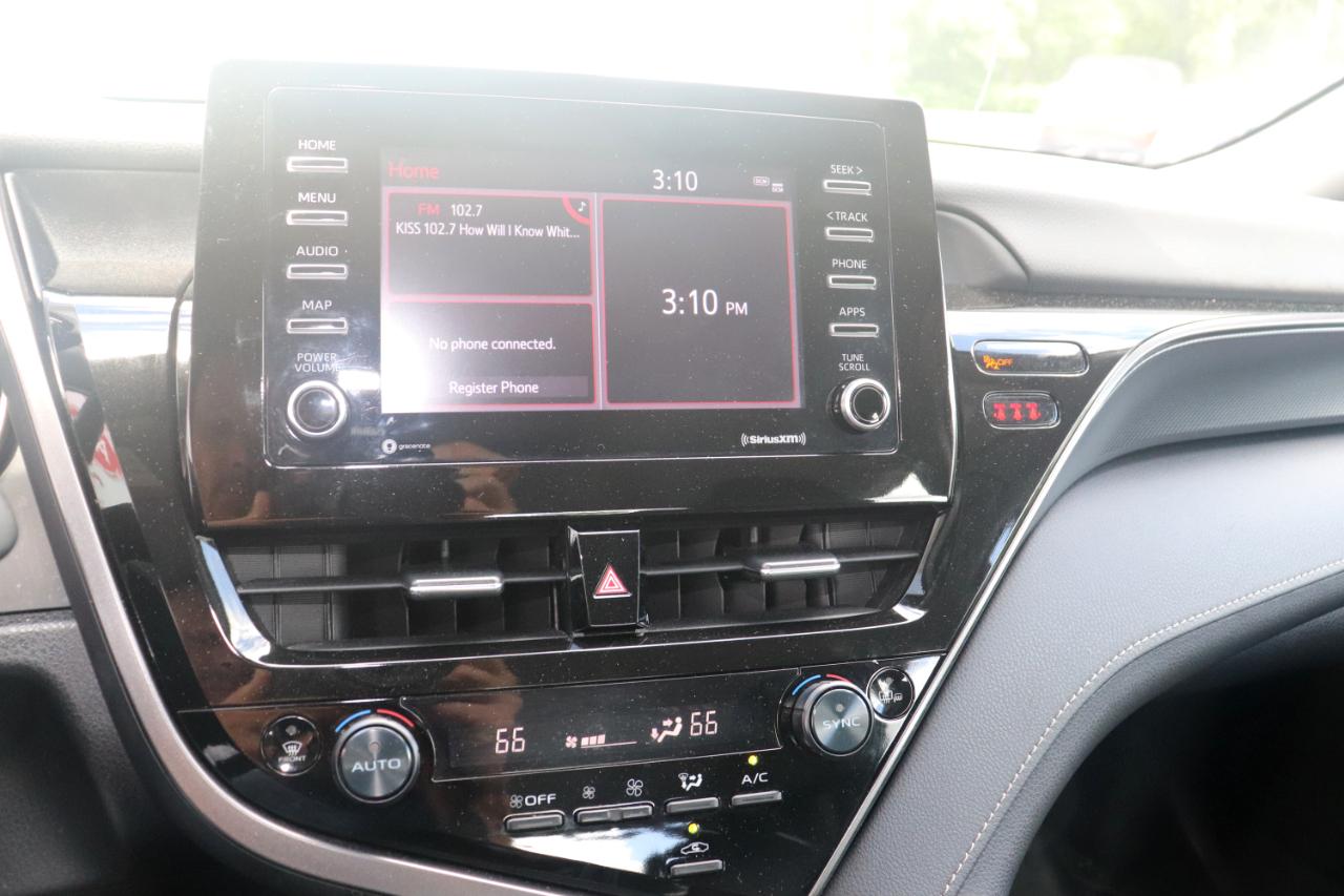Toyota Camry SE Auto AWD (Natl) 2024