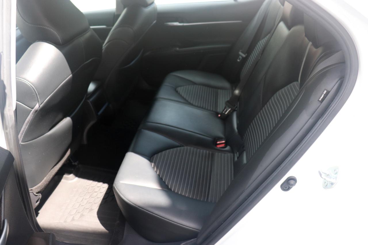 Toyota Camry SE Auto AWD (Natl) 2024