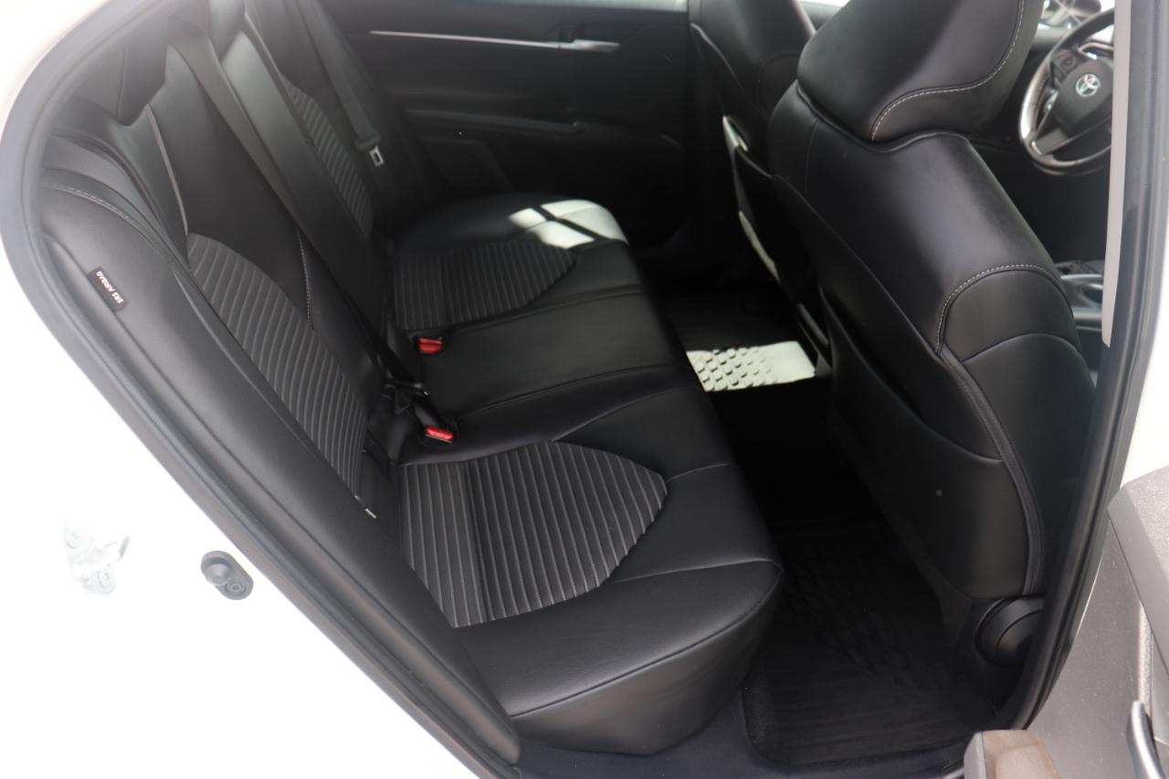 Toyota Camry SE Auto AWD (Natl) 2024