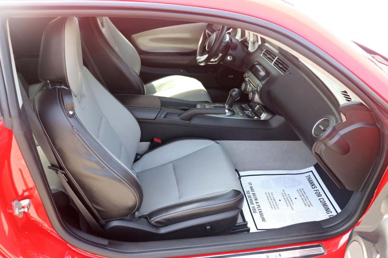 Chevrolet Camaro 2dr Cpe 2LT 2010