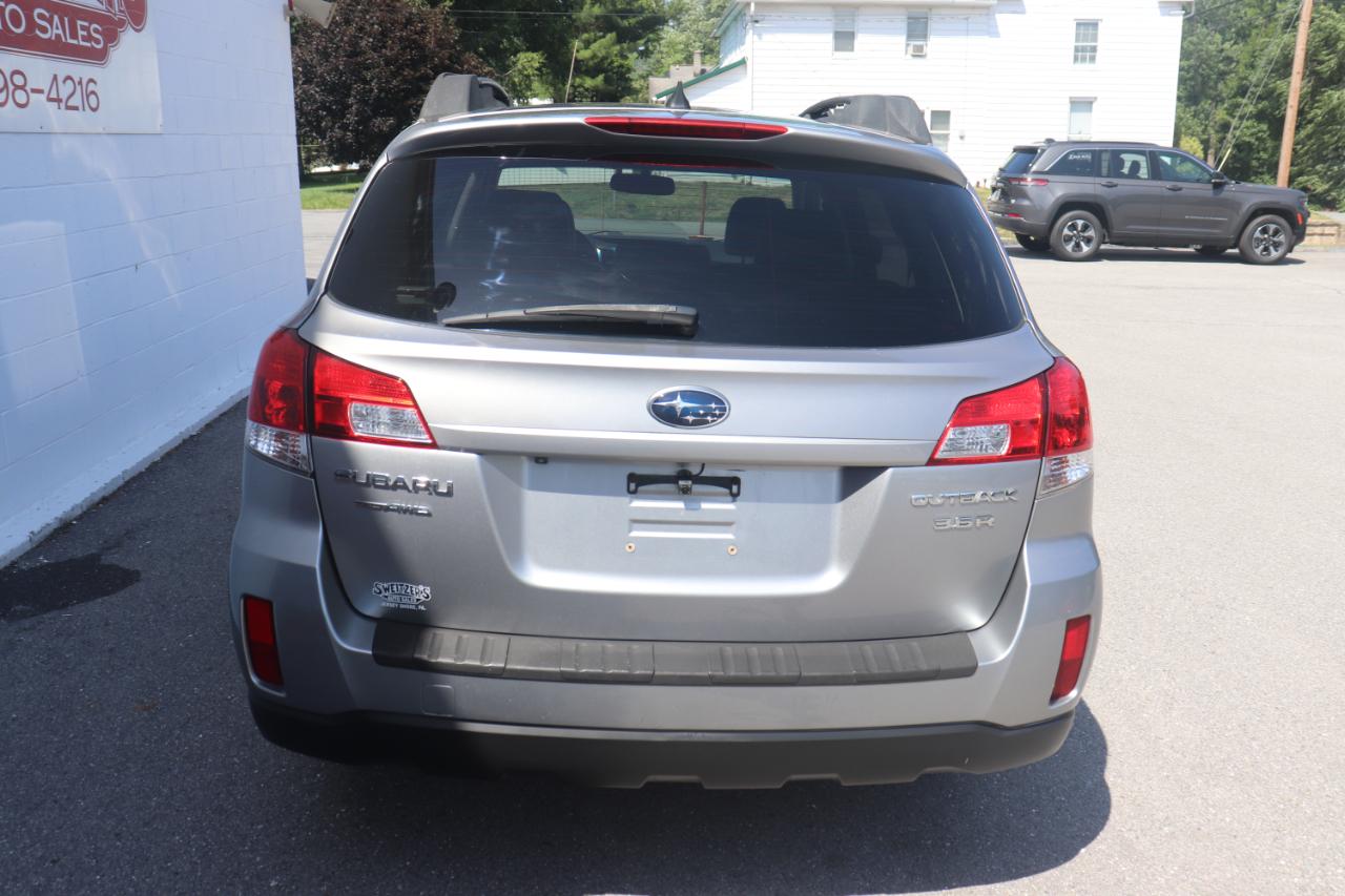 Subaru Outback 4dr Wgn H6 Auto 3.6R Limited Pwr Moon 2011