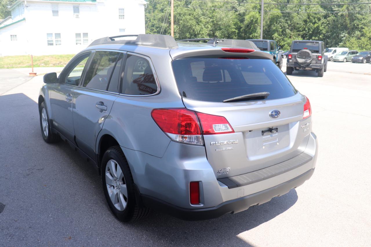 Subaru Outback 4dr Wgn H6 Auto 3.6R Limited Pwr Moon 2011