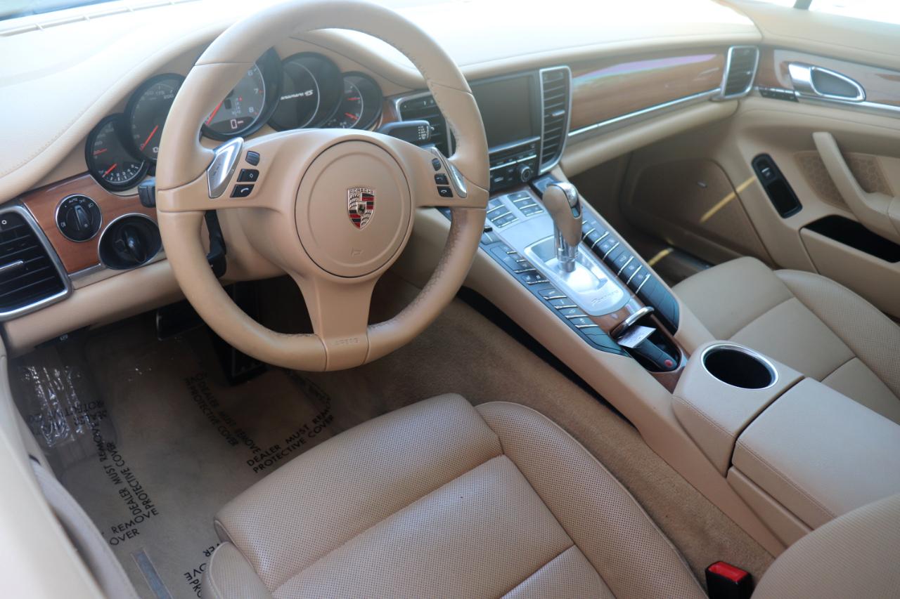 Porsche Panamera 4dr HB 4S 2012