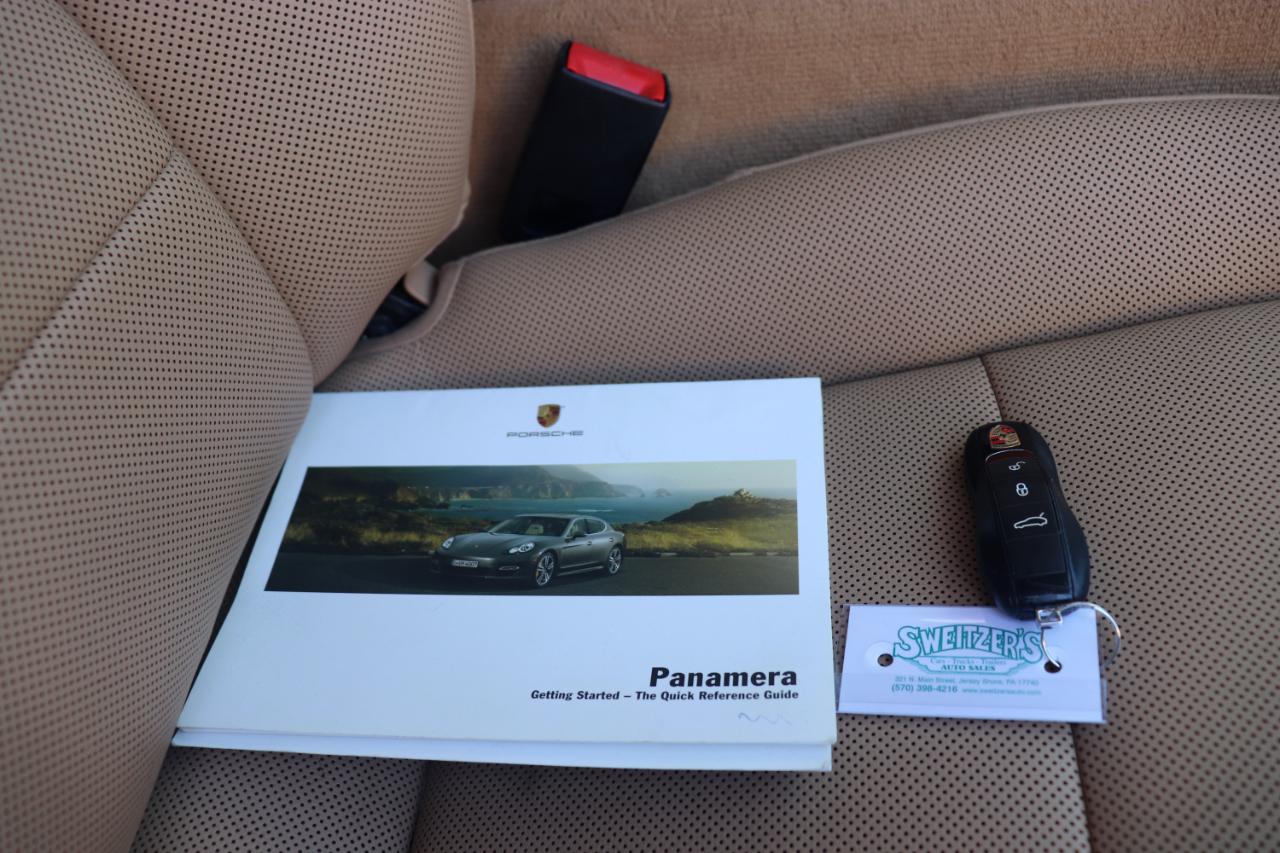 Porsche Panamera 4dr HB 4S 2012