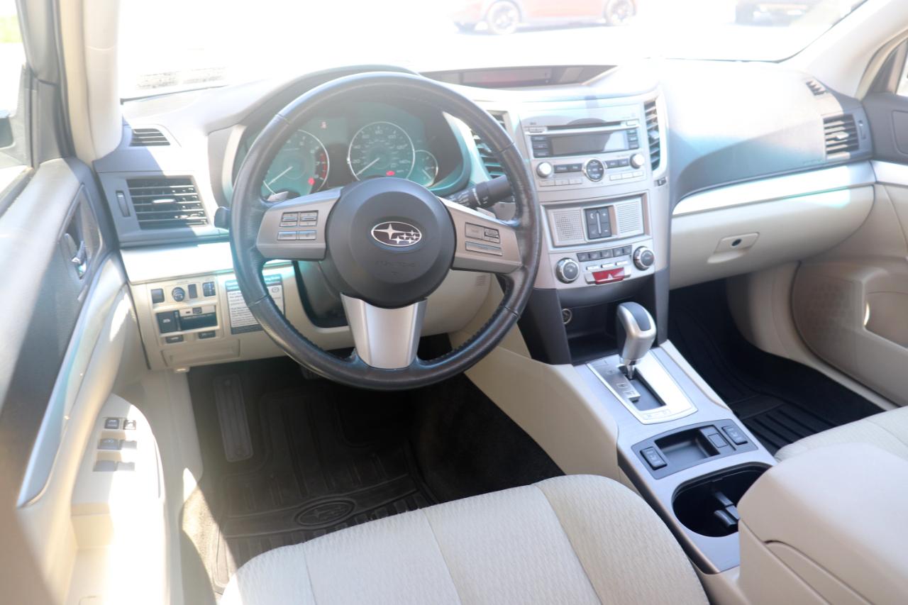 Subaru Legacy 4dr Sdn H4 Auto 2.5i Prem AWP 2011