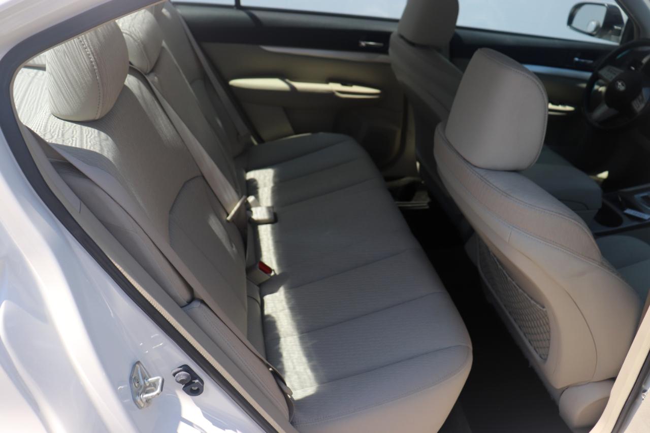 Subaru Legacy 4dr Sdn H4 Auto 2.5i Prem AWP 2011
