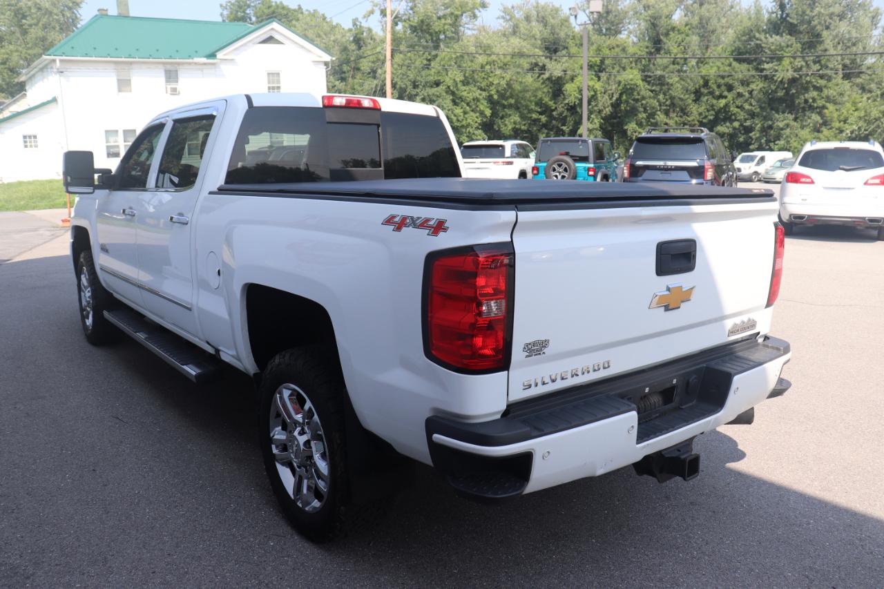 Chevrolet Silverado 2500HD 4WD Crew Cab 153.7" High Country 2017