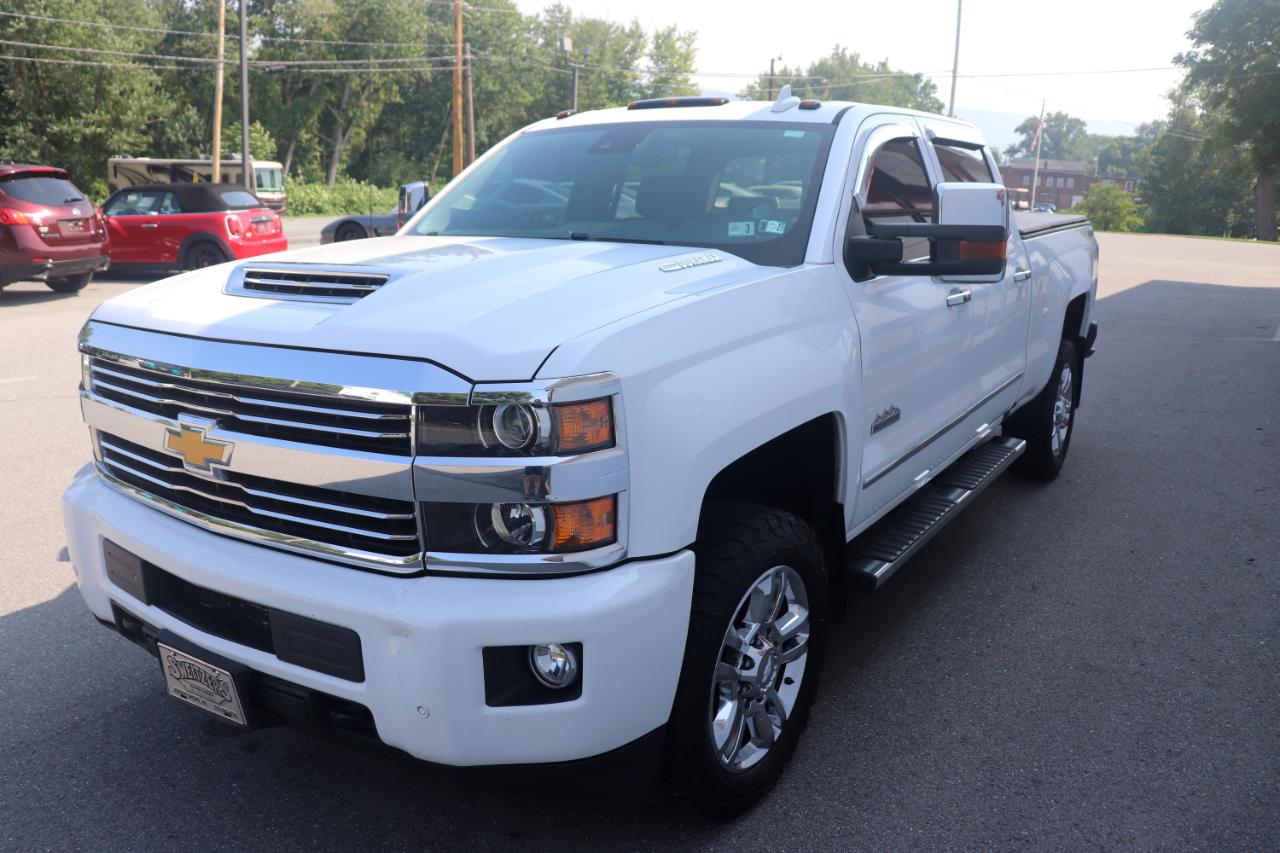 Chevrolet Silverado 2500HD 4WD Crew Cab 153.7" High Country 2017