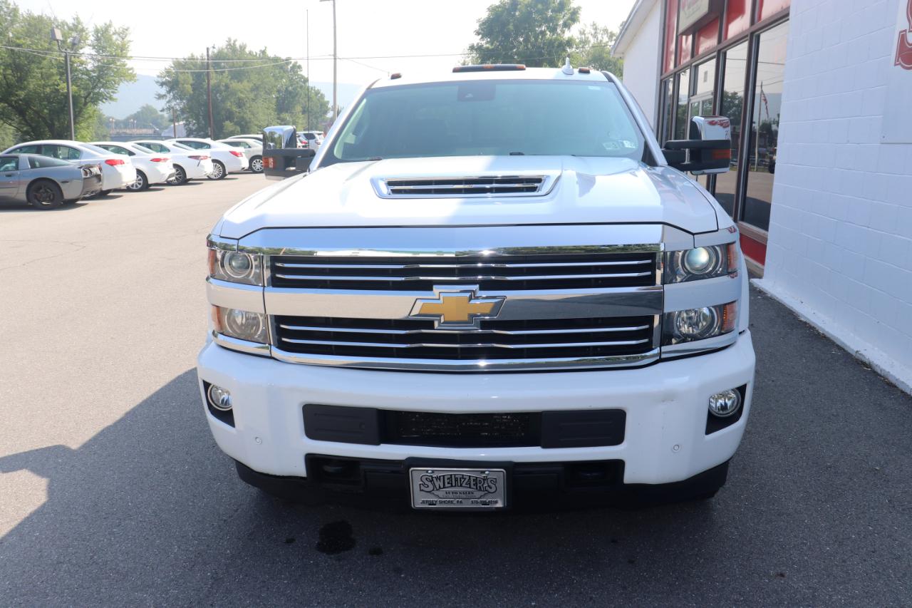Chevrolet Silverado 2500HD 4WD Crew Cab 153.7" High Country 2017