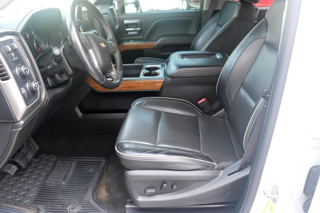 Chevrolet Silverado 2500HD 4WD Crew Cab 153.7" High Country 2017