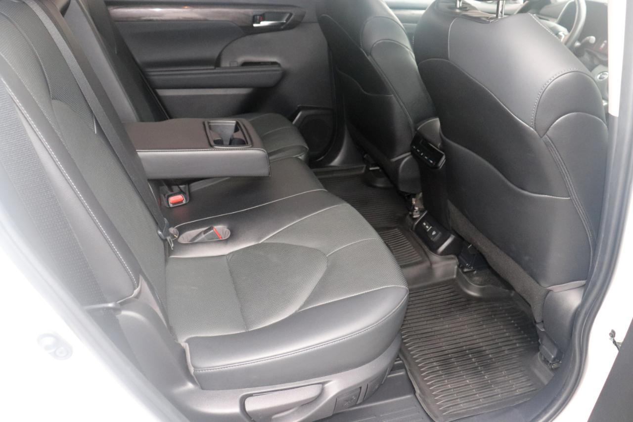 Toyota Highlander Limited AWD (Natl) 2023