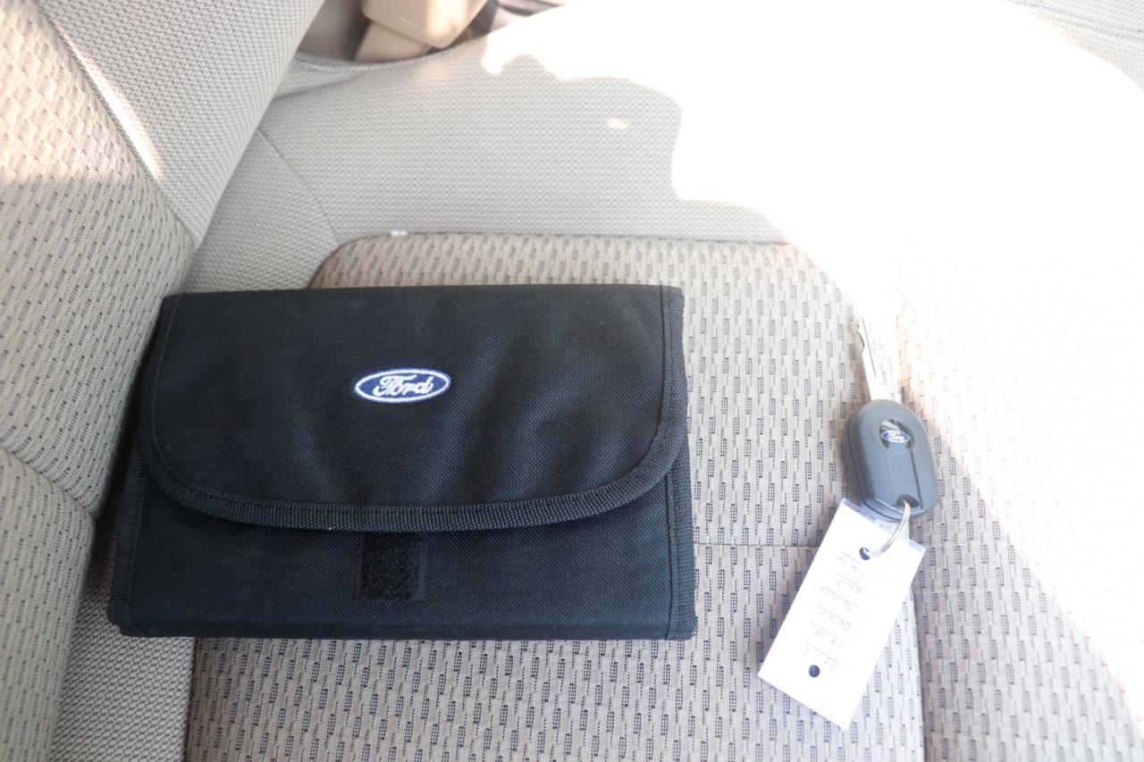 Ford F-150 4WD SuperCrew 145" Platinum 2012