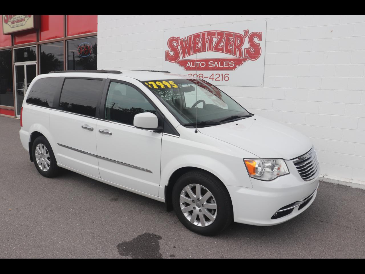 Chrysler Town & Country 4dr Wgn Touring 2016
