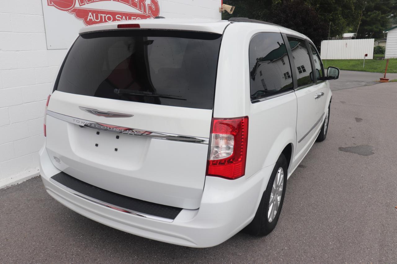 Chrysler Town & Country 4dr Wgn Touring 2016