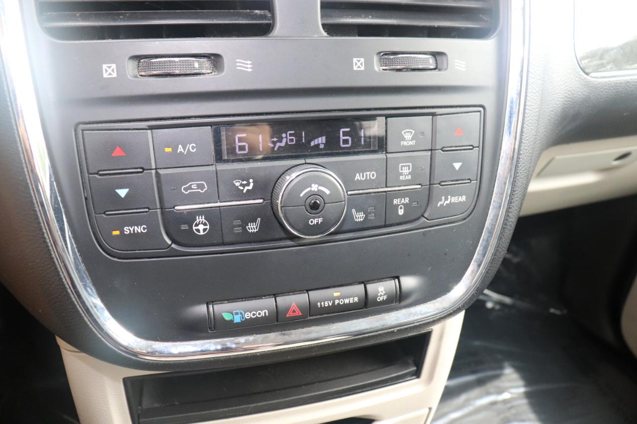 Chrysler Town & Country 4dr Wgn Touring 2016