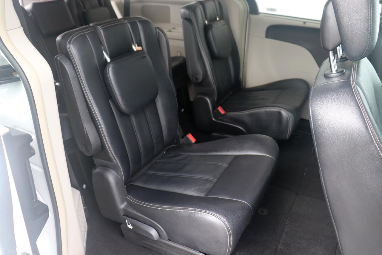 Chrysler Town & Country 4dr Wgn Touring 2016