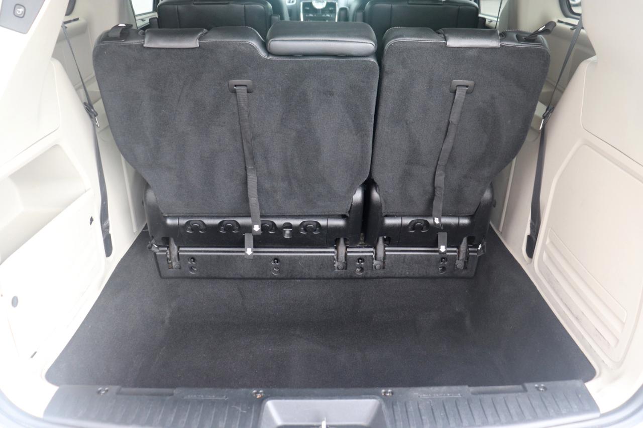 Chrysler Town & Country 4dr Wgn Touring 2016